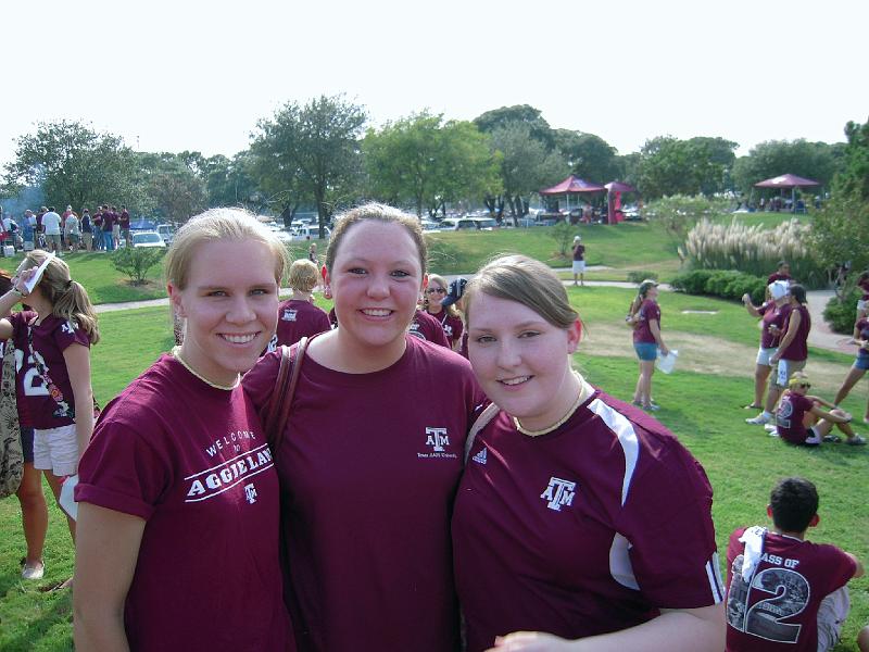 08-08-30 Arkansa St vs TAM - First Aggie game - Julie, Stephanie, Kelly.jpg